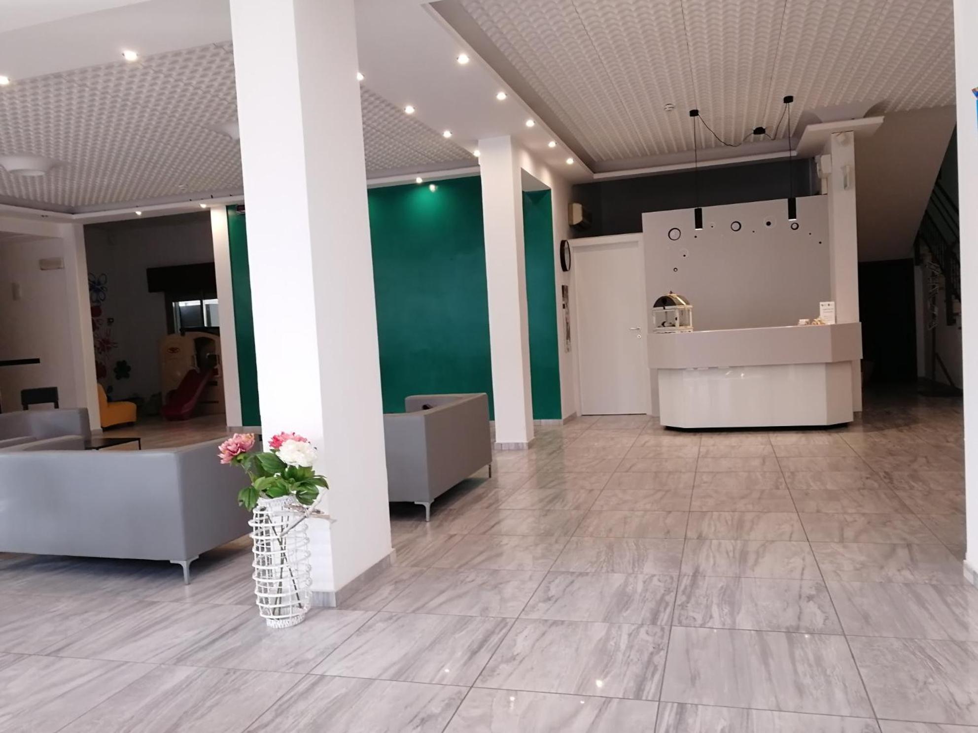 Hotel Atmosfere Beach Чезенатіко Екстер'єр фото
